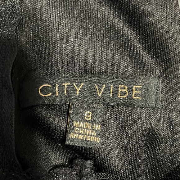 City Vibe Razorback Homecoming Dress, Size 9 - Picture 3 of 4